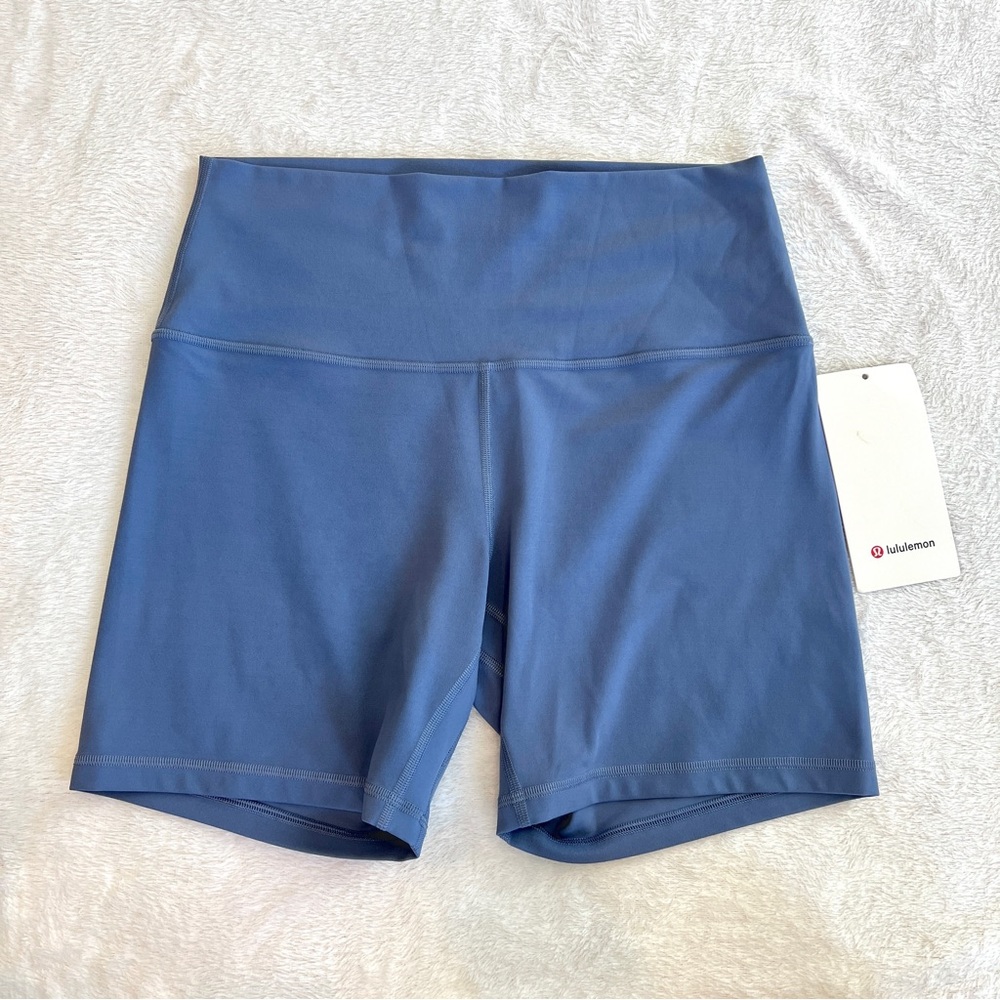 NWT Lululemon Align shorts, Waterdrop, size 10